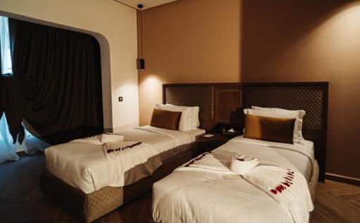 City Hotel By Waves Κενίτρα Εξωτερικό φωτογραφία